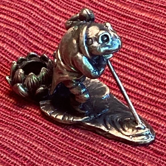 Peter Rabbit Pewter Birthday Candle Holders - Picture 7 of 12